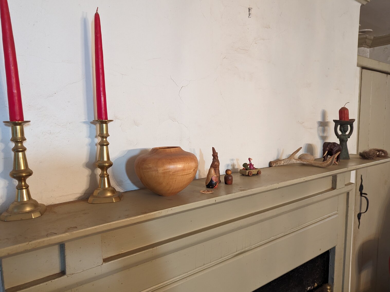 Image for 4 BR, 3 BA COLONIAL STYLE HOME W/ DETACHED GARAGE & STUDIO/EFFICIENCY APT. 1.42 +/- AC ; ANTIQUES, COLLECTIBLES, FURNITURE, TOOLS, & MORE!