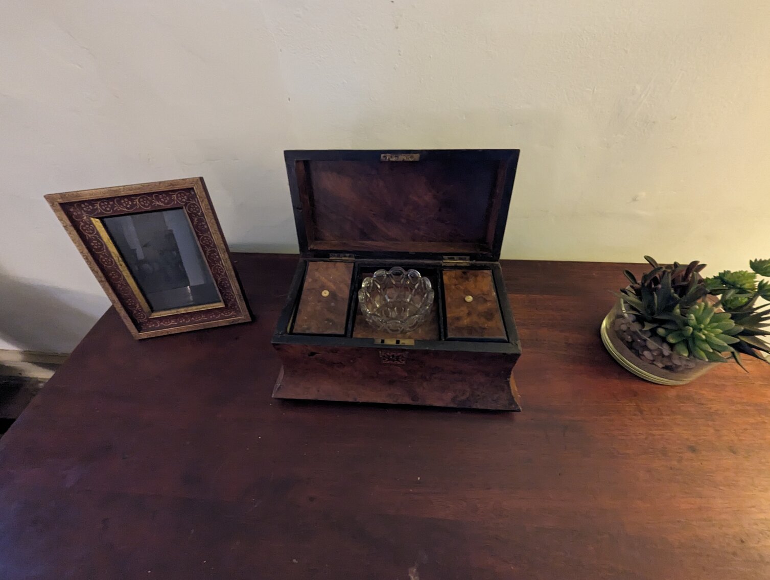 Image for 4 BR, 3 BA COLONIAL STYLE HOME W/ DETACHED GARAGE & STUDIO/EFFICIENCY APT. 1.42 +/- AC ; ANTIQUES, COLLECTIBLES, FURNITURE, TOOLS, & MORE!