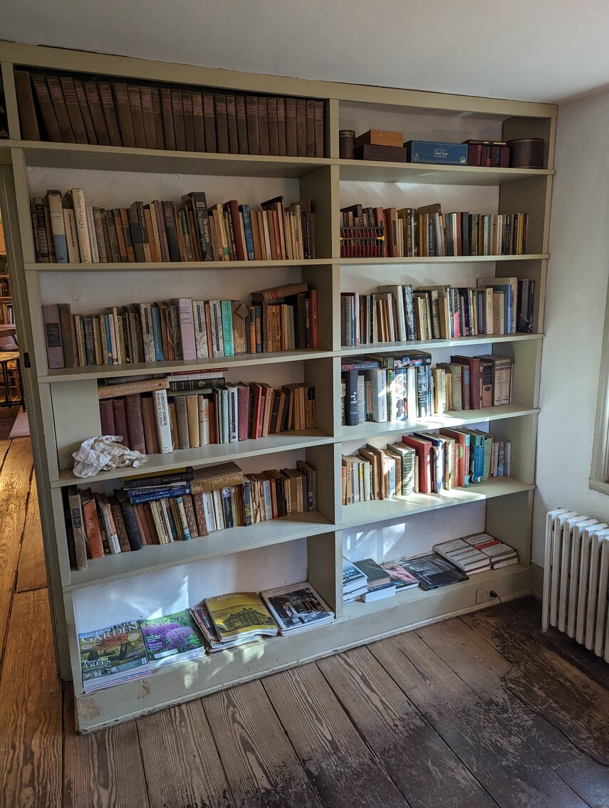 Image for 4 BR, 3 BA COLONIAL STYLE HOME W/ DETACHED GARAGE & STUDIO/EFFICIENCY APT. 1.42 +/- AC ; ANTIQUES, COLLECTIBLES, FURNITURE, TOOLS, & MORE!