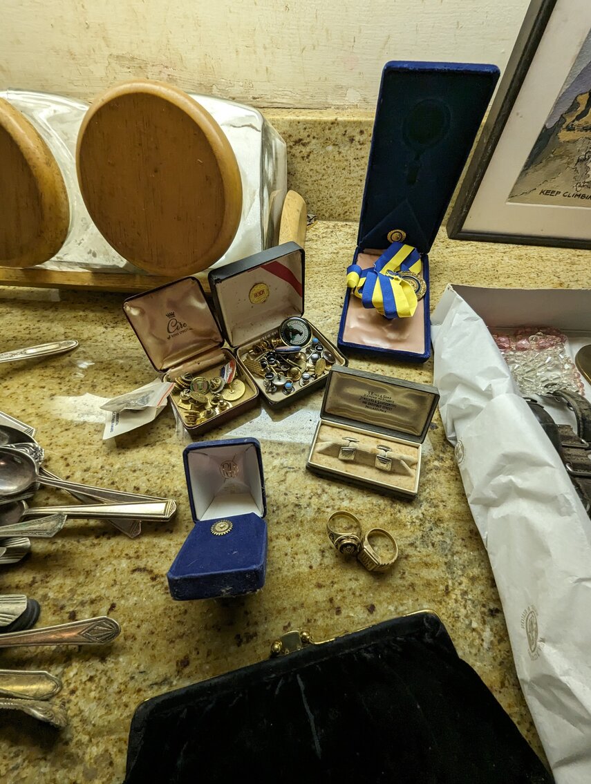 Image for 4 BR, 3 BA COLONIAL STYLE HOME W/ DETACHED GARAGE & STUDIO/EFFICIENCY APT. 1.42 +/- AC ; ANTIQUES, COLLECTIBLES, FURNITURE, TOOLS, & MORE!