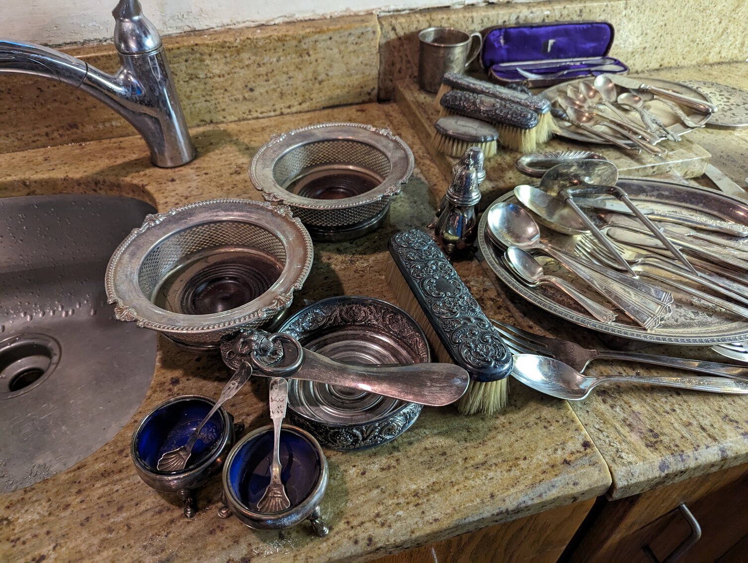 Image for 4 BR, 3 BA COLONIAL STYLE HOME W/ DETACHED GARAGE & STUDIO/EFFICIENCY APT. 1.42 +/- AC ; ANTIQUES, COLLECTIBLES, FURNITURE, TOOLS, & MORE!