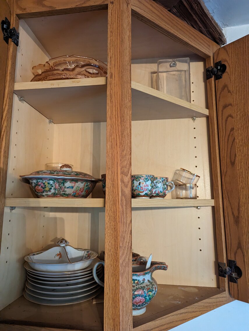 Image for 4 BR, 3 BA COLONIAL STYLE HOME W/ DETACHED GARAGE & STUDIO/EFFICIENCY APT. 1.42 +/- AC ; ANTIQUES, COLLECTIBLES, FURNITURE, TOOLS, & MORE!