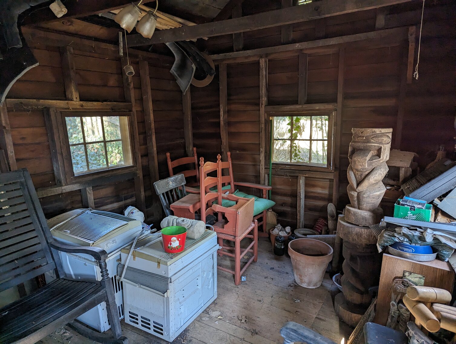 Image for 4 BR, 3 BA COLONIAL STYLE HOME W/ DETACHED GARAGE & STUDIO/EFFICIENCY APT. 1.42 +/- AC ; ANTIQUES, COLLECTIBLES, FURNITURE, TOOLS, & MORE!