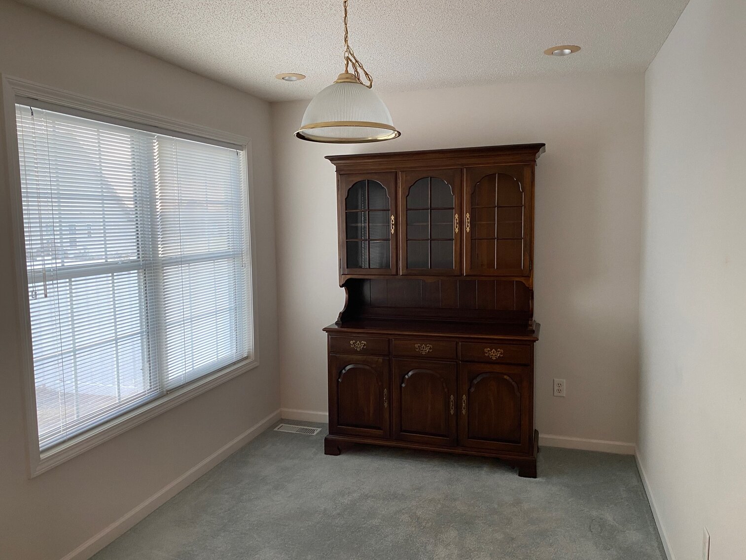 Image for Absolute Living Estate Auction - Exclusive West Park Village Courtyard