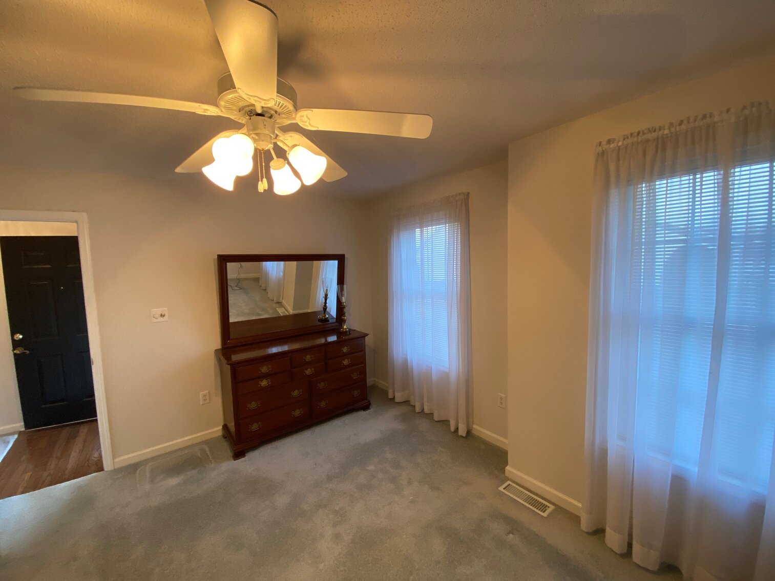 Image for Absolute Living Estate Auction - Exclusive West Park Village Courtyard