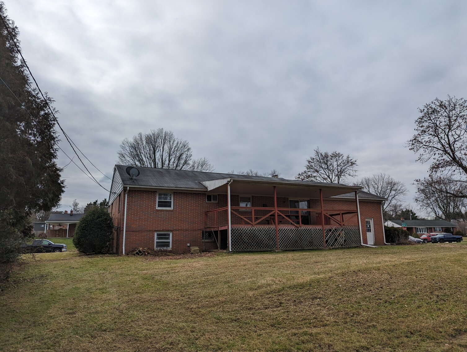 Image for 3 BR, 2 BA BRICK SPLIT LEVEL HOME W/ ATTACHED GARAGE ON 0.379 +/- ACRE CORNER LOT