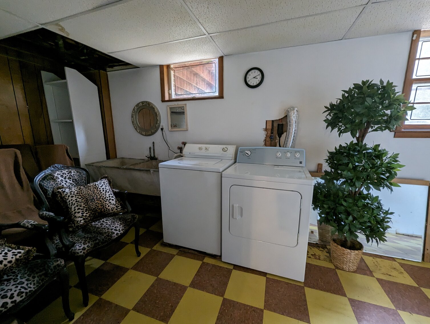 Image for 3 BR, 2 BA BRICK SPLIT LEVEL HOME W/ ATTACHED GARAGE ON 0.379 +/- ACRE CORNER LOT