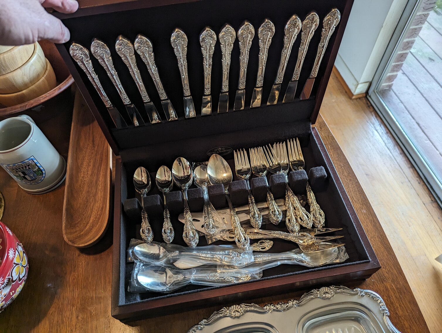 Image for 3 BR, 2 BA BRICK SPLIT LEVEL HOME W/ ATTACHED GARAGE ON 0.379 +/- ACRE CORNER LOT