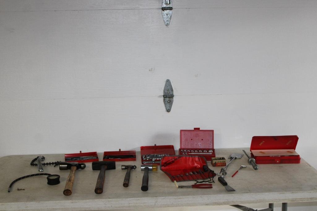SNAP-ON AND BLUE POINT TOOLS