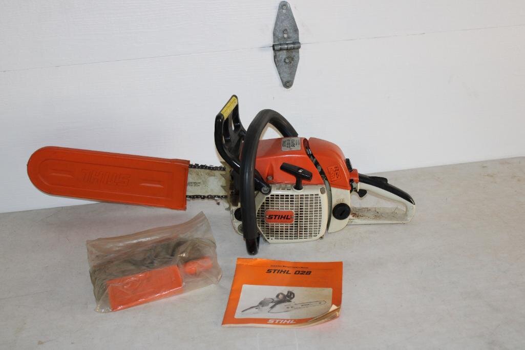 STIHL 028 AV SUPER CHAINSAW