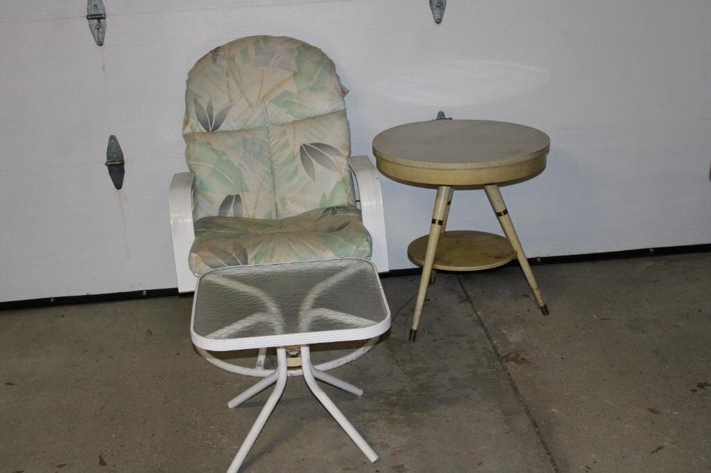 PATIO FURNITURE SET