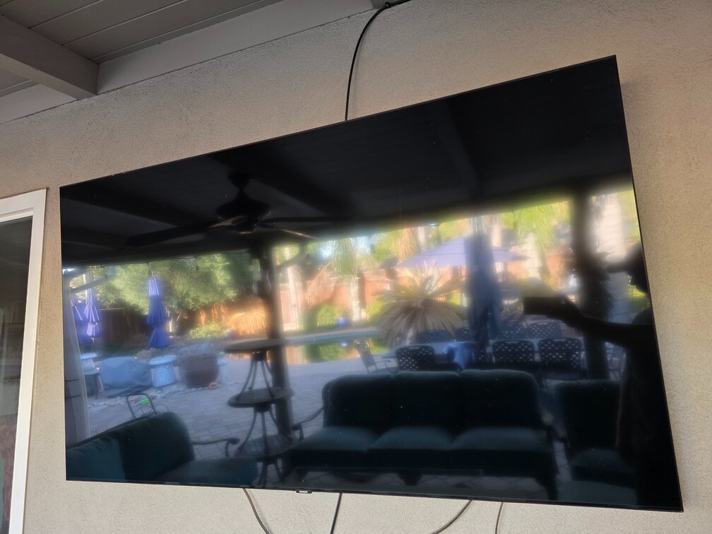 Samsung 82in Class RU9000 4k Crystal UHD HDT Smart TV (wall mount not included)