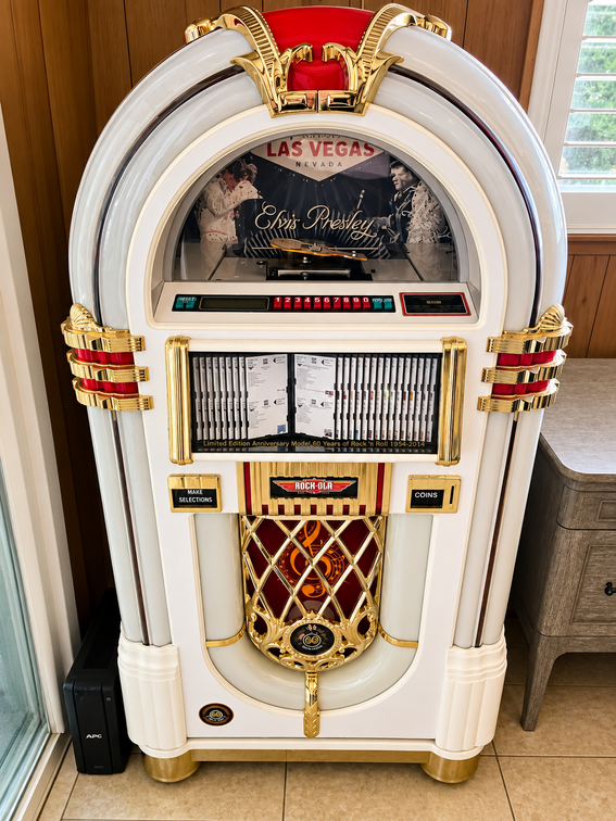 Rock-Ola CD8E-GWE Serial #671101 Jukebox