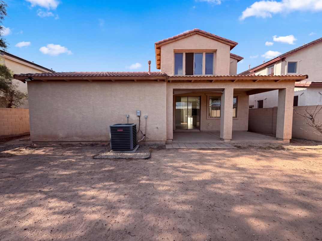 Photo 5 of 26 of 1353 E Colorado Loop, Casa Grande, AZ