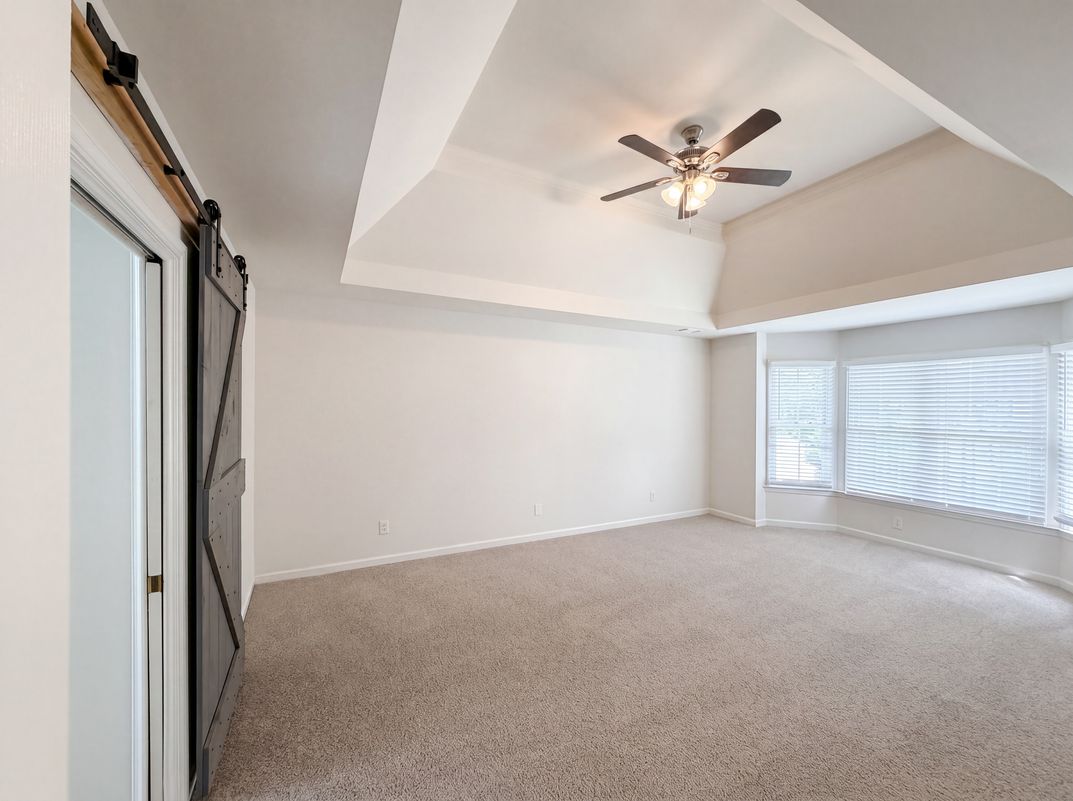 Photo 10 of 26 of 1900 Milfield Cir, Snellville, GA