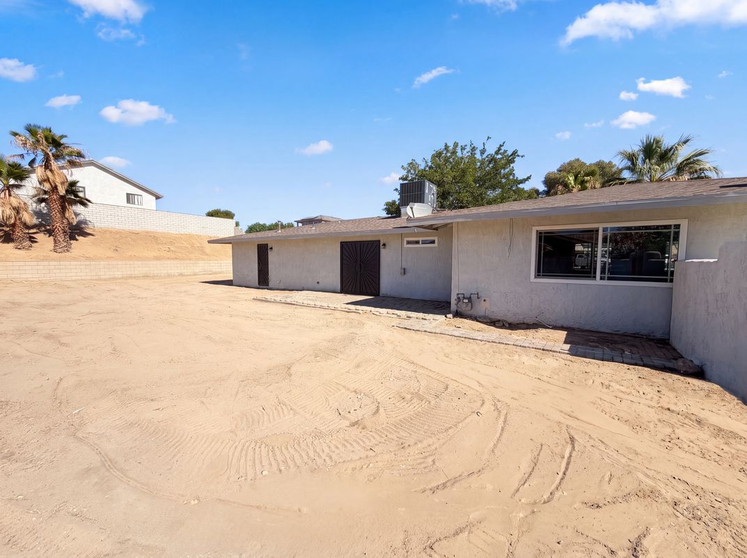 Photo 17 of 18 of 14729 Hartford Ln, Helendale, CA