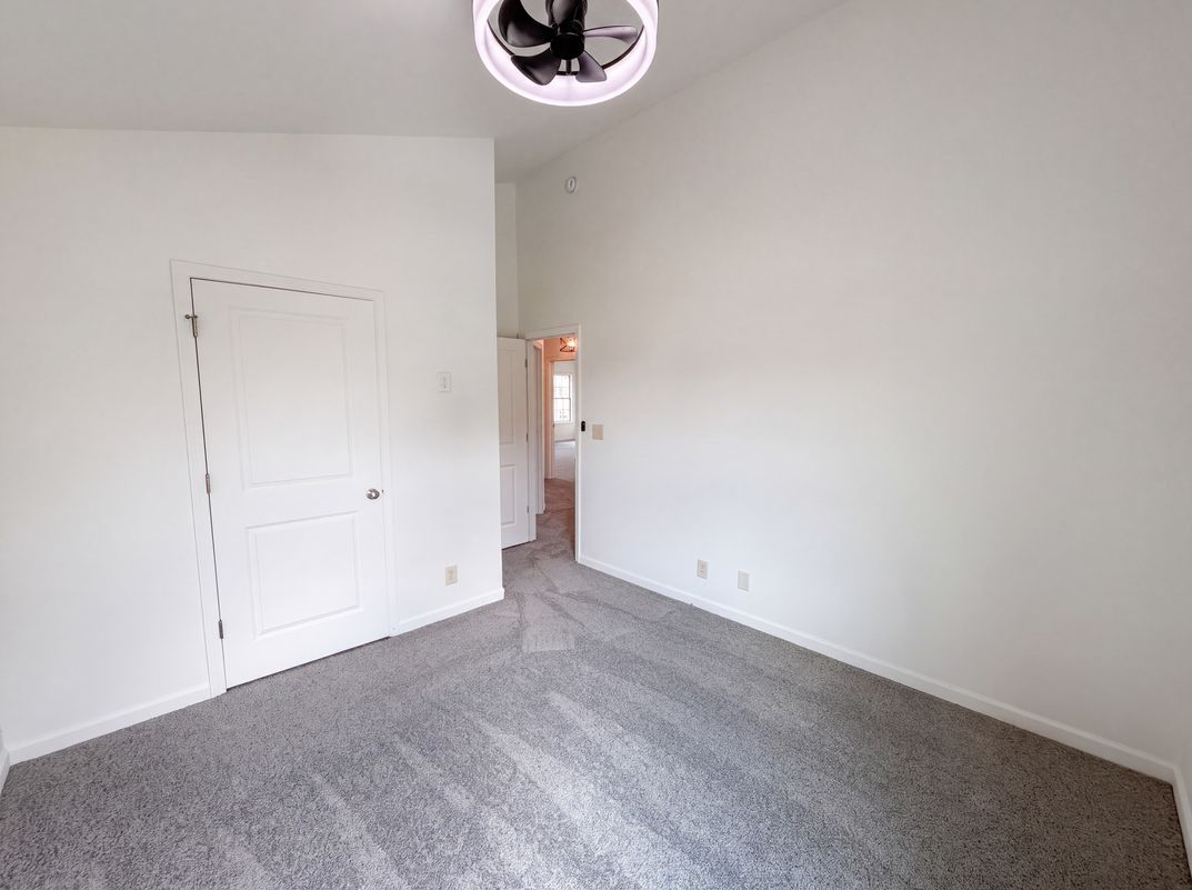 Photo 33 of 44 of 791 W Glenview Dr, Lenoir City, TN