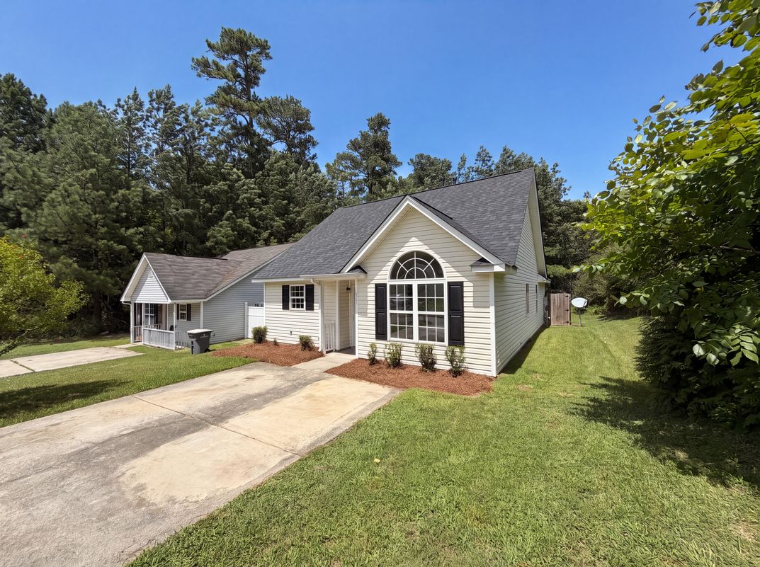 Photo 13 of 16 of 2025 Duke Adam St, Kannapolis, NC