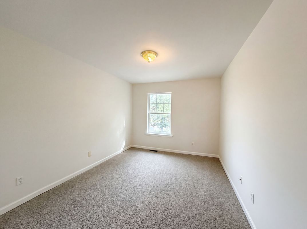 Photo 12 of 33 of 403 Heath Pl, Smyrna, TN