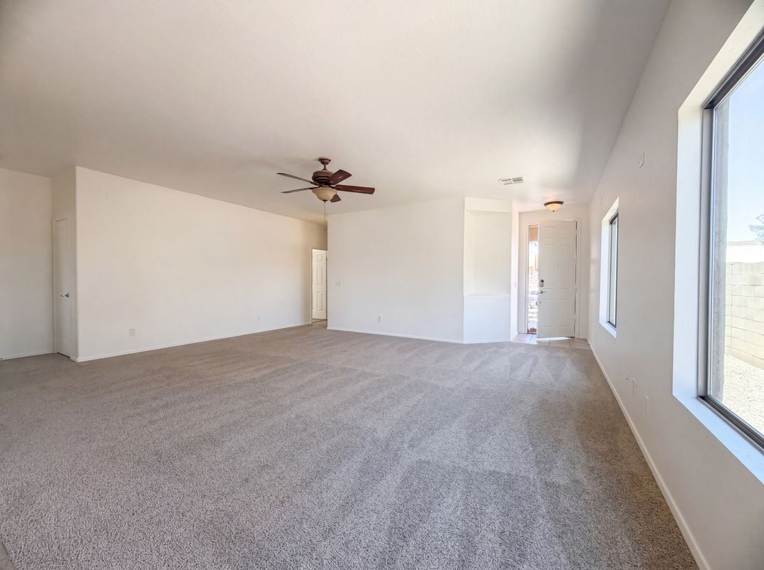 Photo 7 of 17 of 28783 N Sedona Pl, San Tan Valley, AZ