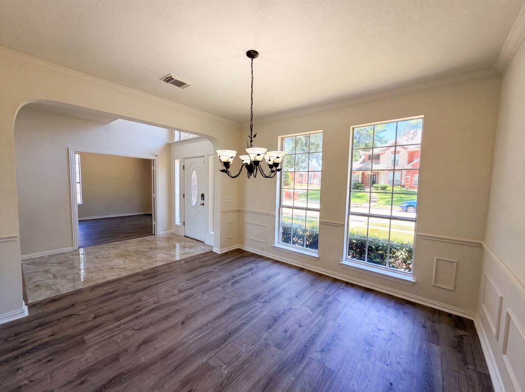 Photo 6 of 22 of 3106 Westshore Dr, Rowlett, TX