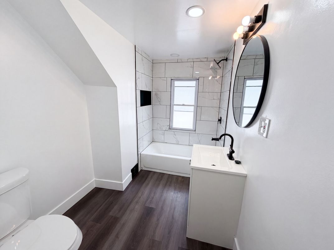 Photo 16 of 25 of 2821 E 127th St, Cleveland, OH