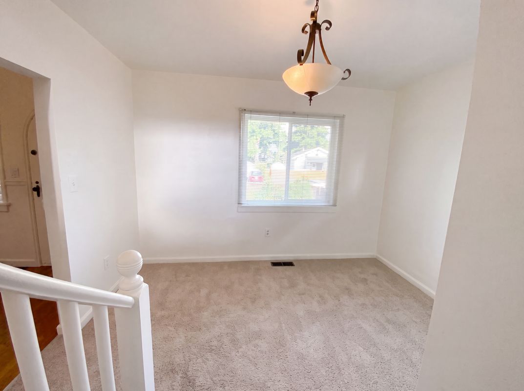 Photo 10 of 41 of 3627 S Monroe St, Tacoma, WA