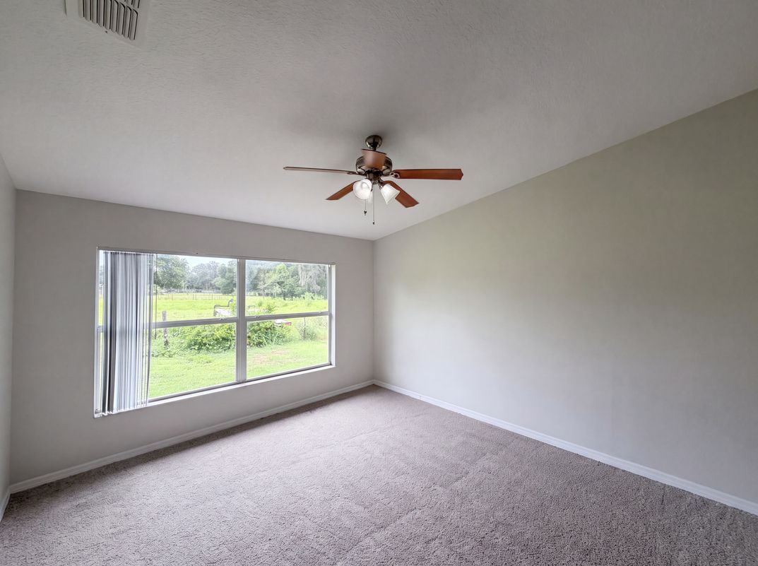 Photo 19 of 27 of 37209 Grassy Hill Ln, Dade City, FL