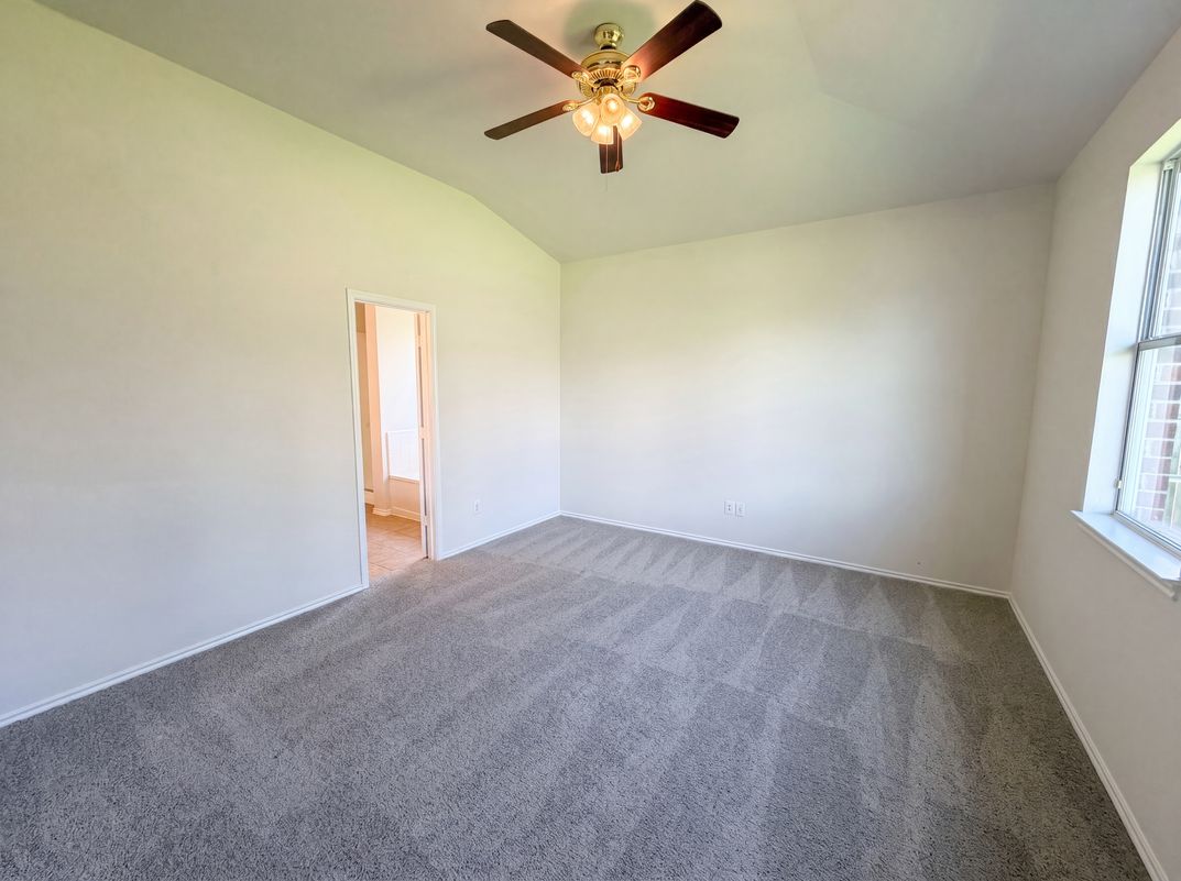 Photo 10 of 19 of 1310 Canyon Creek Rd, Wylie, TX