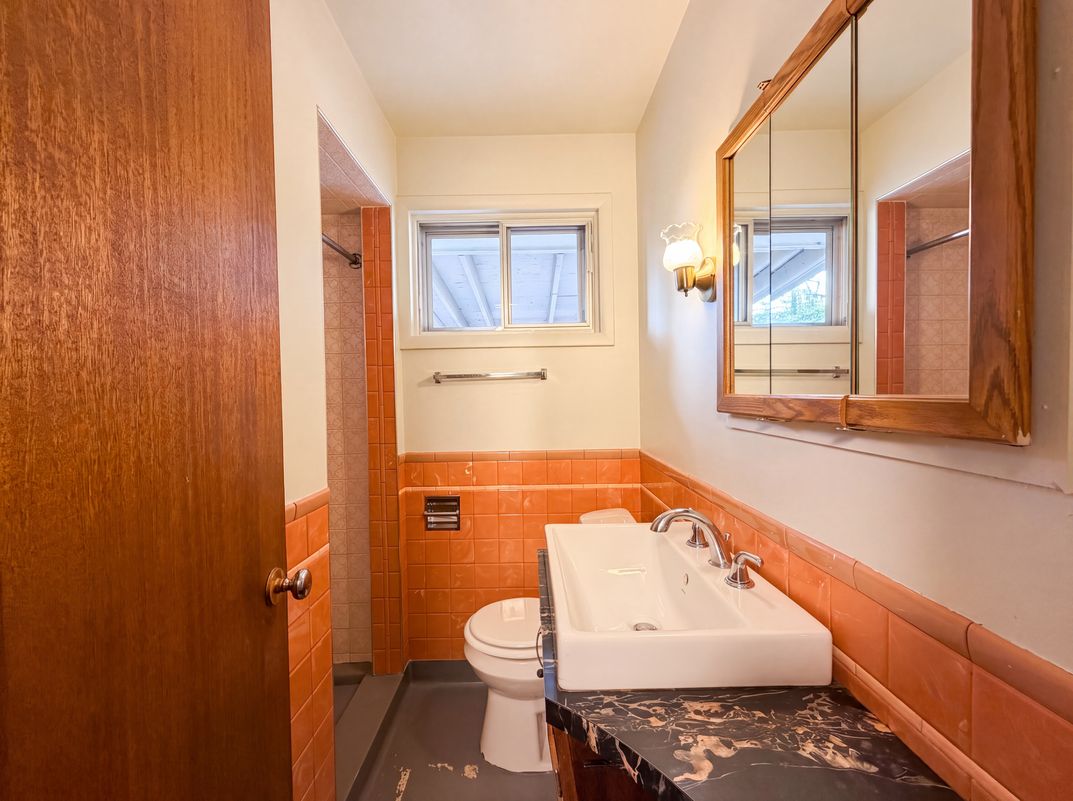 Photo 9 of 43 of 1535 W 15th St, Loveland, CO