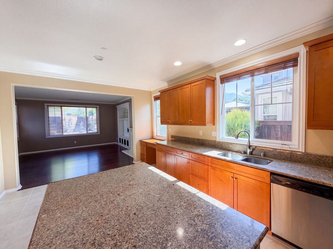 Photo 15 of 39 of 2954 Rangpur Ct, Escondido, CA