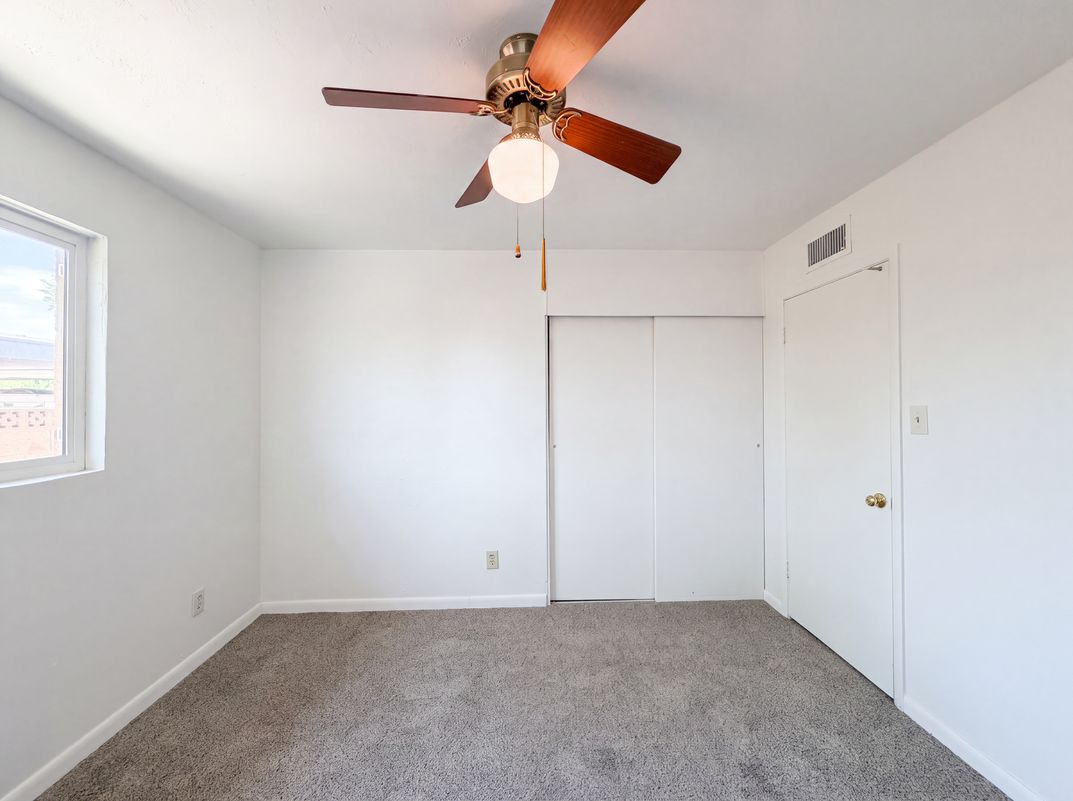Photo 11 of 21 of 3115 N 53rd Dr, Phoenix, AZ