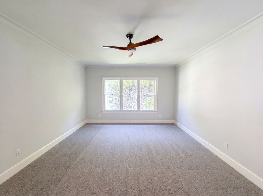 Photo 4 of 24 of 5309 Lancelot Dr, Charlotte, NC