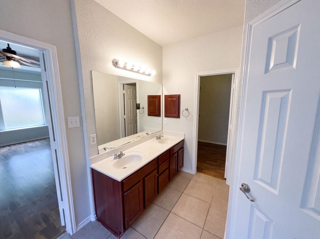 Photo 10 of 19 of 26210 Presidio Mesa, Boerne, TX