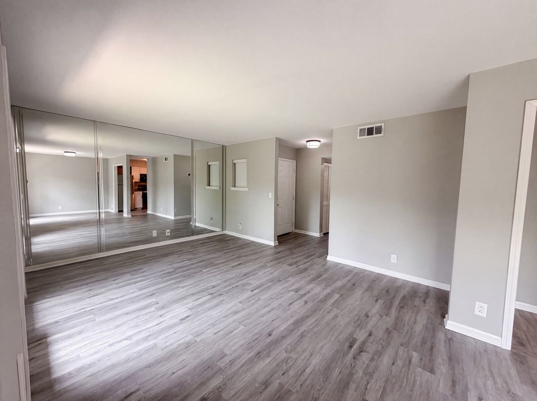 Photo 9 of 17 of 407 Summit Ridge Pl, Nashville, TN