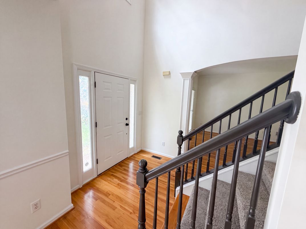 Photo 6 of 58 of 3612 Brookefall Ct, Suwanee, GA