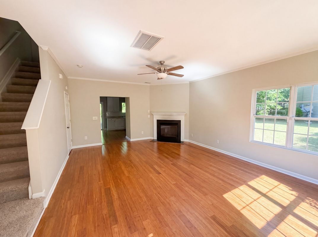 Photo 3 of 17 of 43 Edgebrook Cir, Durham, NC