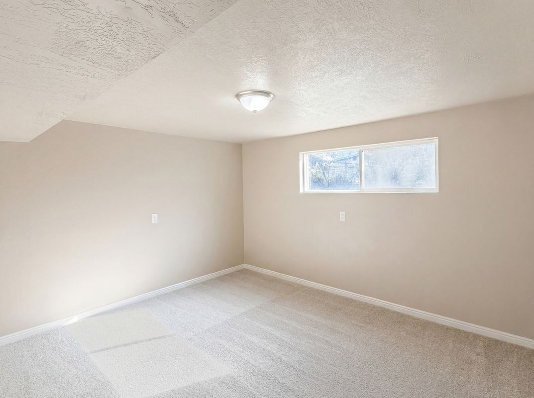 Photo 20 of 28 of 67 S 470 E, Orem, UT