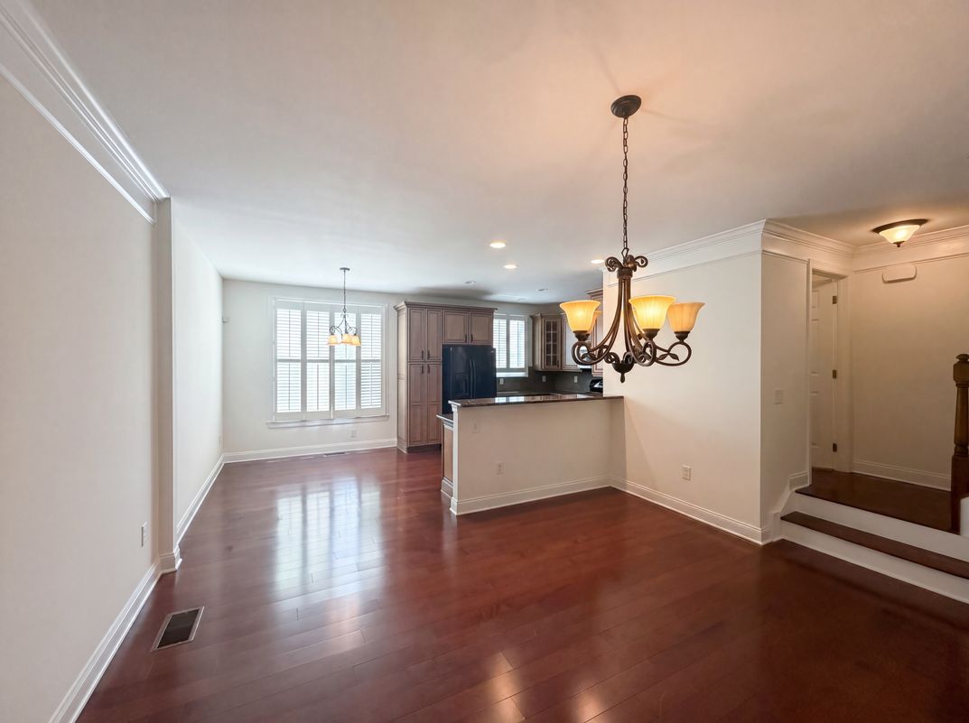 Photo 7 of 19 of 10321 Sablewood Dr, Raleigh, NC