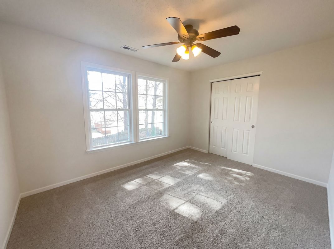 Photo 4 of 19 of 644 Carybrook Ct, York, SC