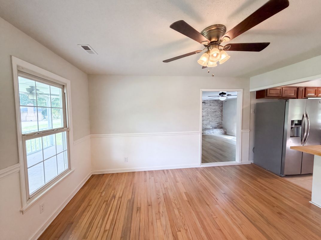 Photo 11 of 17 of 529 Timberlane Dr, Mount Holly, NC