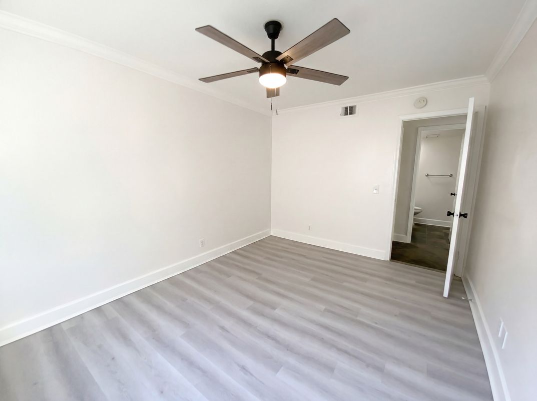 Photo 16 of 44 of 3303 Deaver Dr, Corona, CA