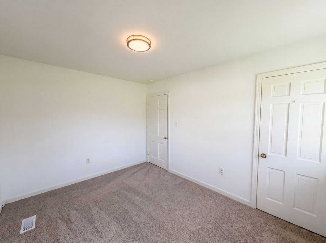 Photo 18 of 25 of 2205 Adair Dr, Knoxville, TN