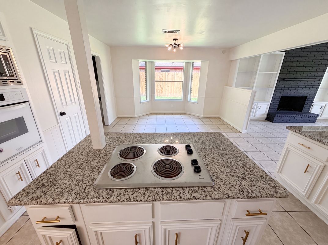 Photo 11 of 23 of 719 Equinox St, Crosby, TX