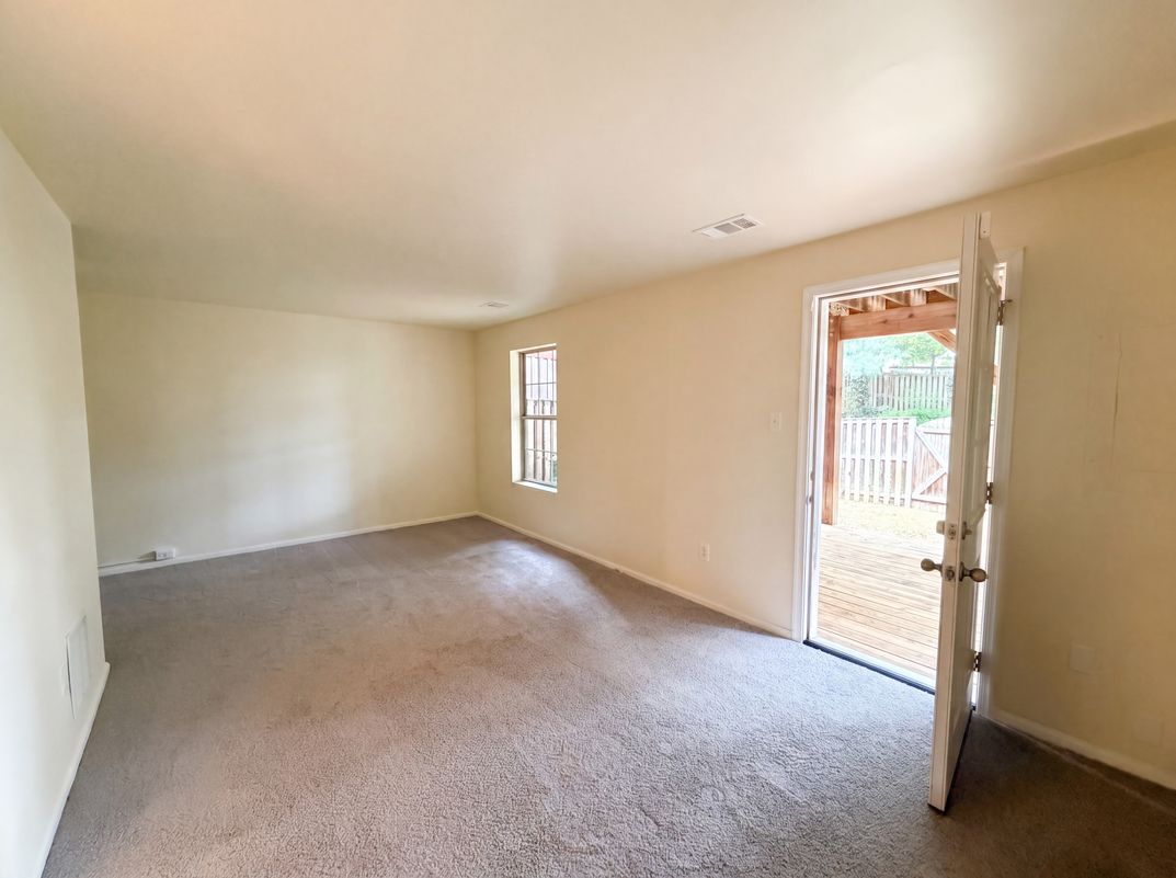 Photo 14 of 48 of 8641 Centerton Ln, Manassas, VA