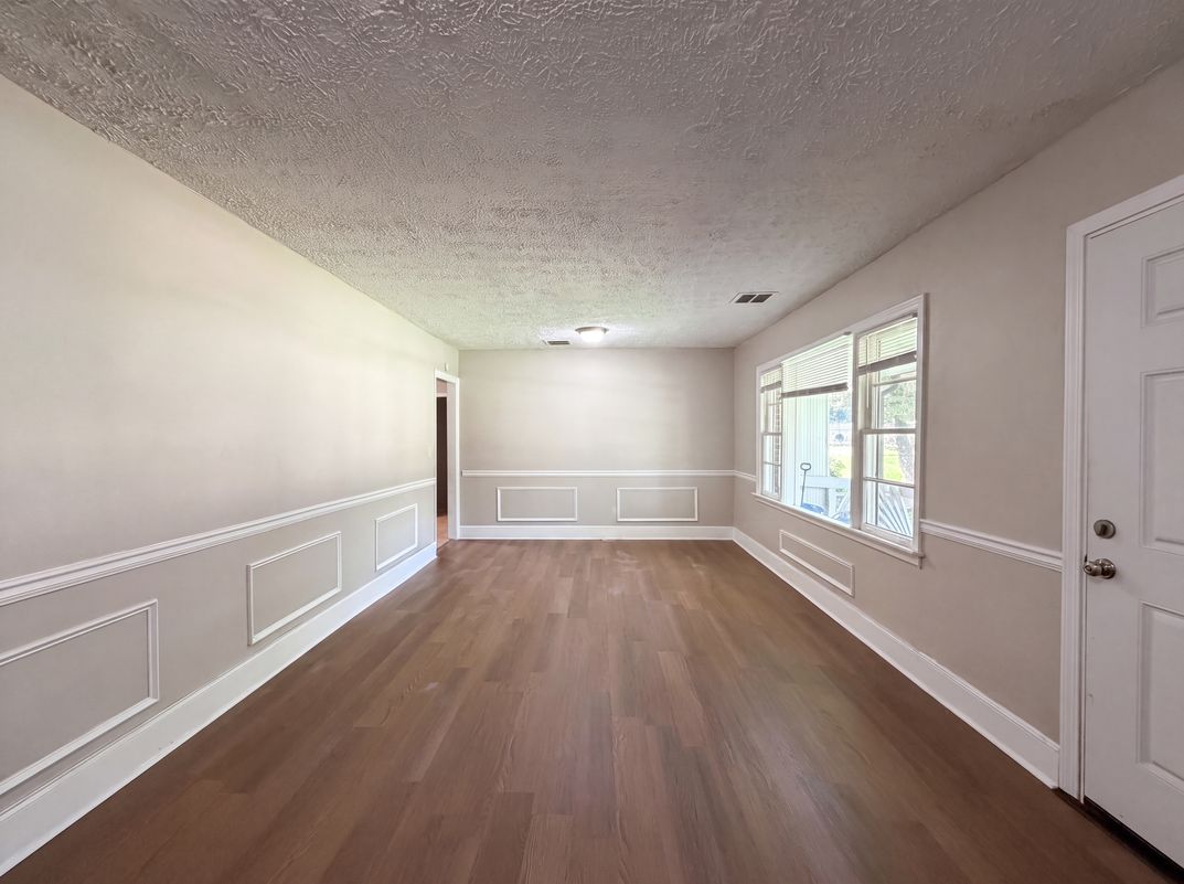 Photo 6 of 25 of 1848 Pinedale Pl, Decatur, GA