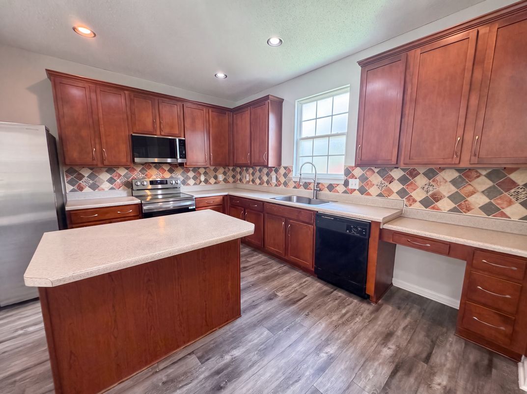 Photo 9 of 22 of 2618 Dutch Grove Cir, Raleigh, NC