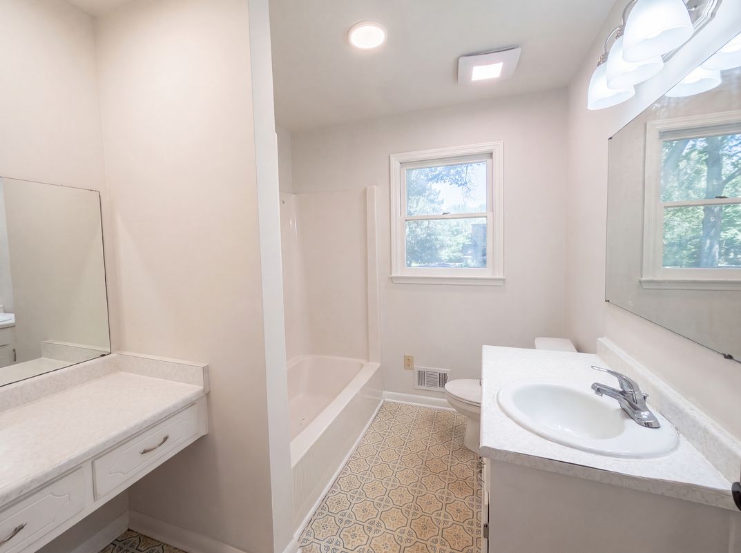 Photo 22 of 32 of 604 Meadowbrook Dr, Spartanburg, SC