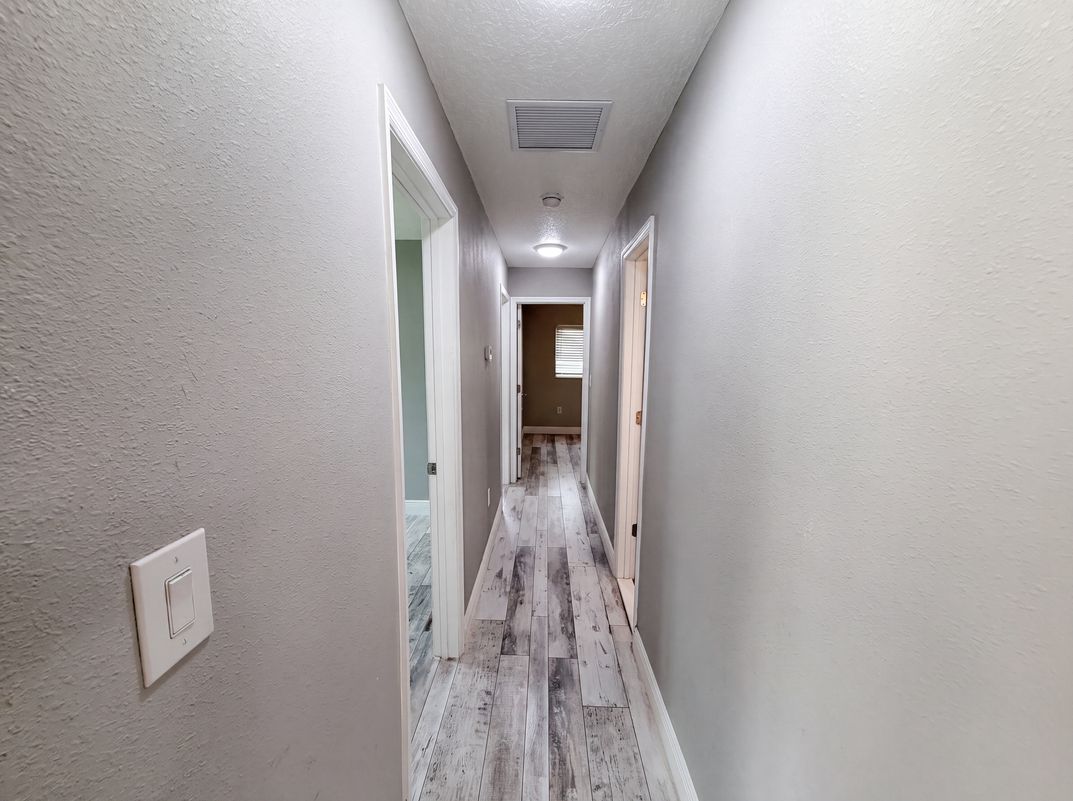 Photo 6 of 24 of 1044 E Lombardy Dr, Deltona, FL