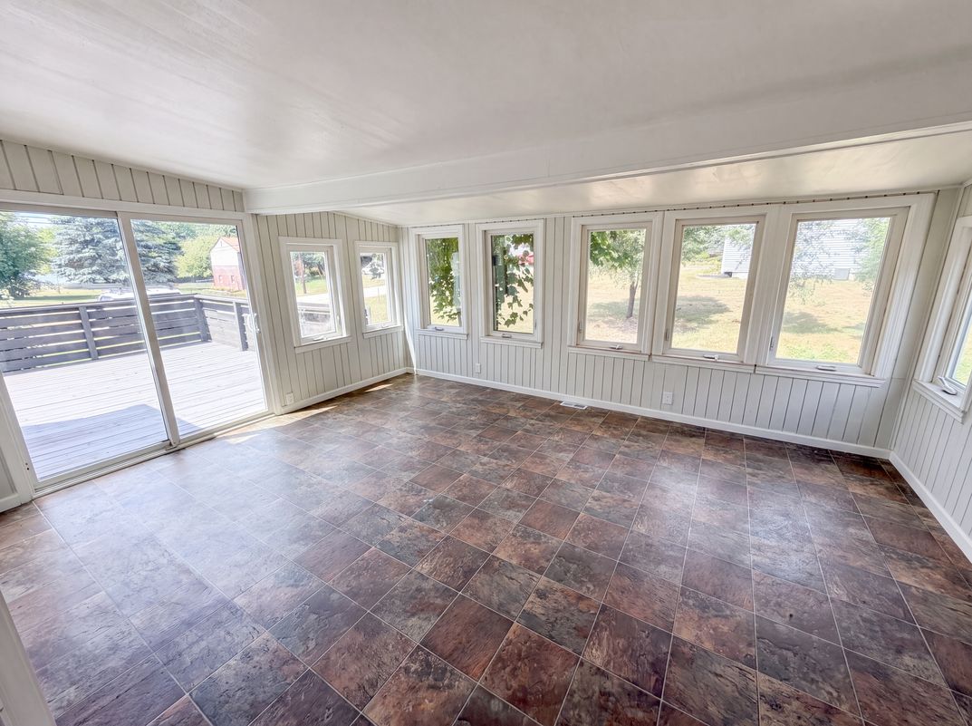 Photo 9 of 20 of 3211 24 Mile Rd, Shelby Township, MI